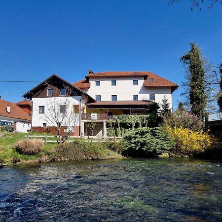 Krka River Lodge Znojile pri Krki Bagian luar foto