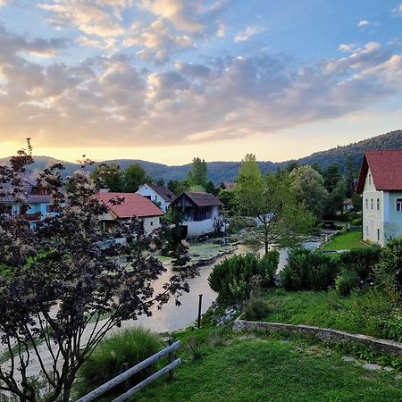 Krka River Lodge Znojile pri Krki Bagian luar foto