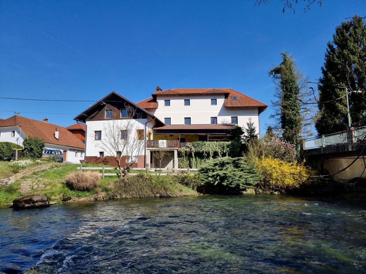 Krka River Lodge Znojile pri Krki Bagian luar foto