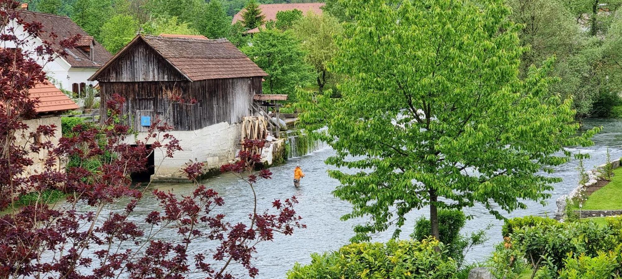 Krka River Lodge Znojile pri Krki Bagian luar foto